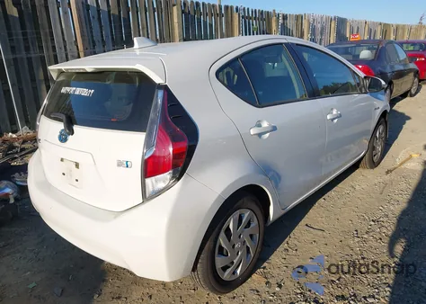 2015 Toyota Prius C Three из США, поврежденный, VIN JTDKDTB35F1576532